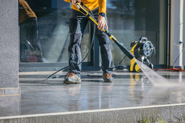 Best Sidewalk and Walkway Cleaning  in Claremont, CA
